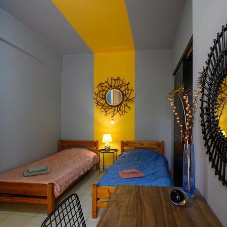 Rea Apartment II "1Minute From The Beach" Kalamata Esterno foto