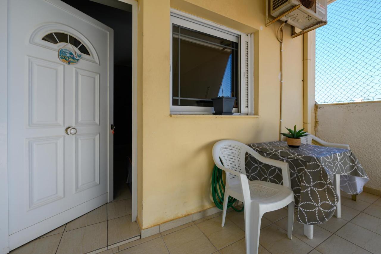 Rea Apartment II "1Minute From The Beach" Kalamata Esterno foto